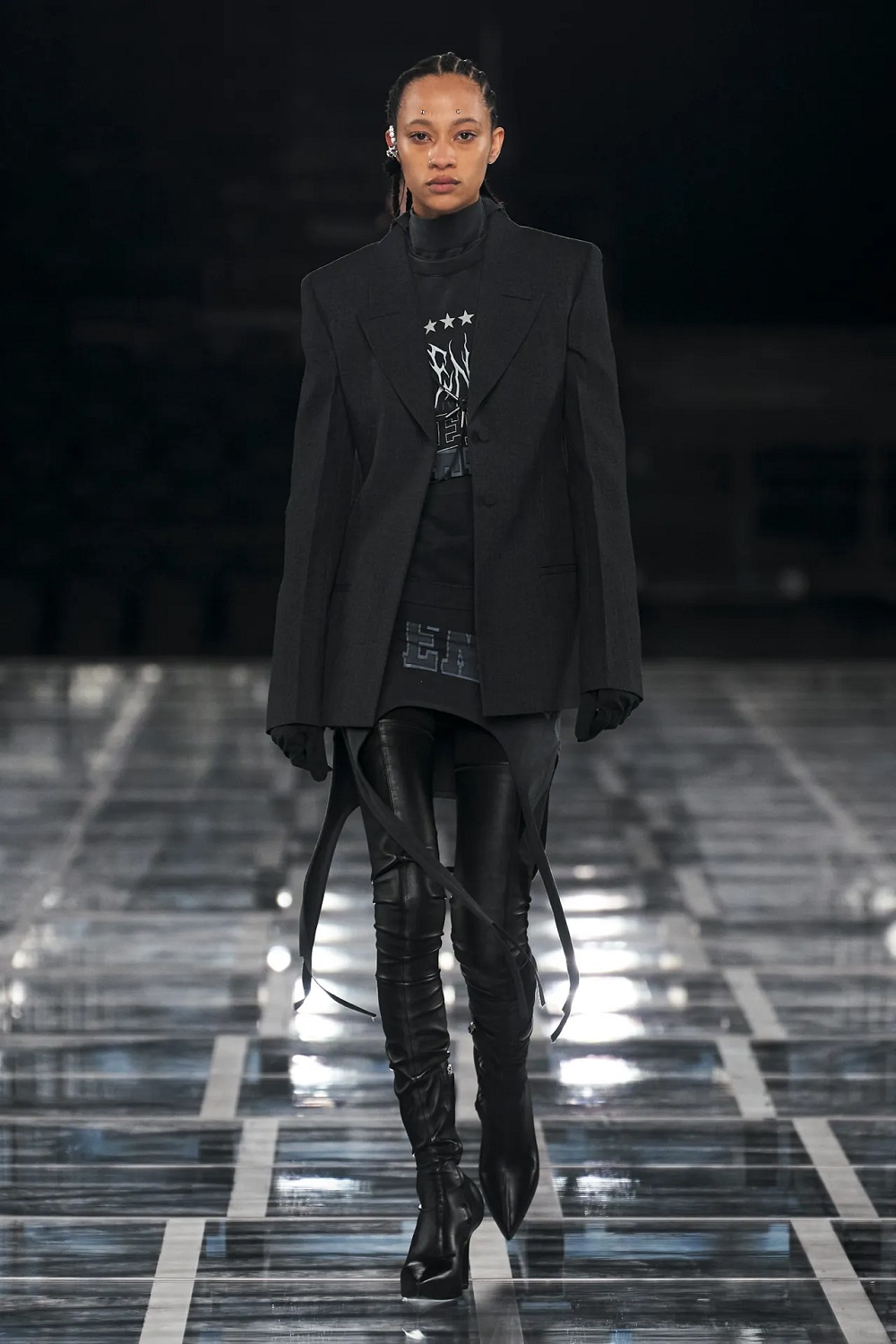 スカート GIVENCHY SKIRT (BW40PV30XK 021) Givenchy Cat Mini Asymmetric Skirt - Bergdorf Goodman
